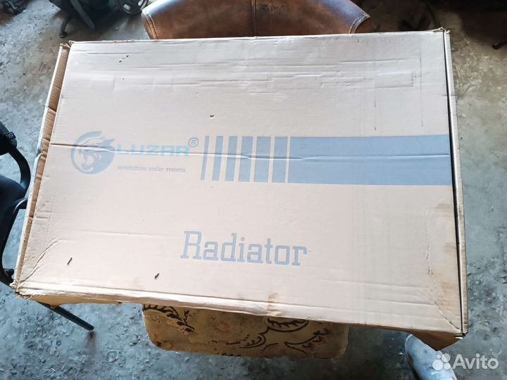 Радиатор охлаждения Nissan