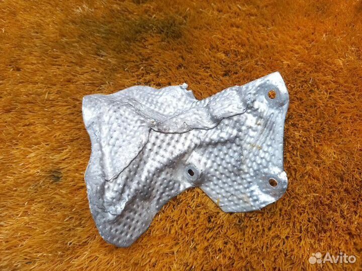 Тепловой экран Volkswagen Passat B5/3B AZM