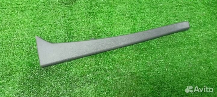 Обшивка стойки VW Touareg 2002-2010