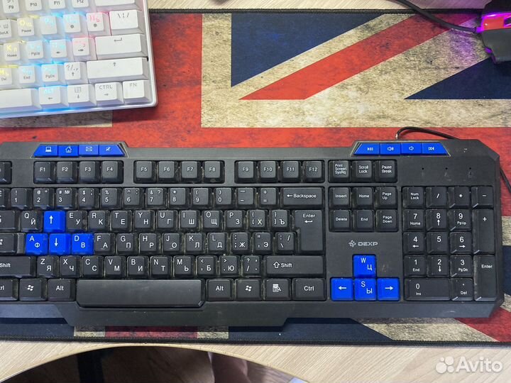 Игровая клавиатура и мышь