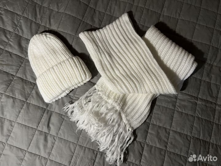 Шапка и шарф новые