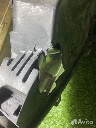 Фара правая Peugeot 308 1 Т7