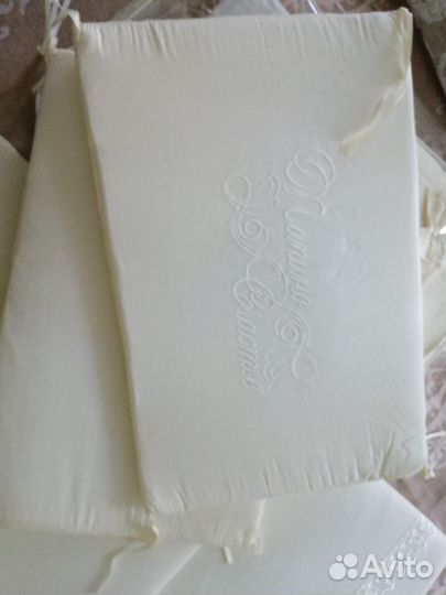 Красивый комплект в кроватку бу