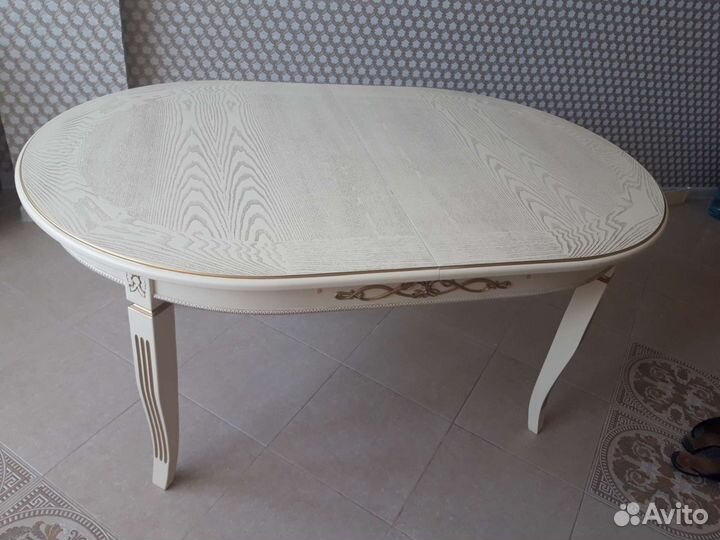 Кухонный стол