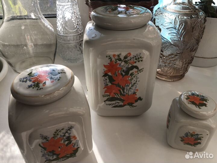 Фарфоровые банки для сыпучих продуктов или чая