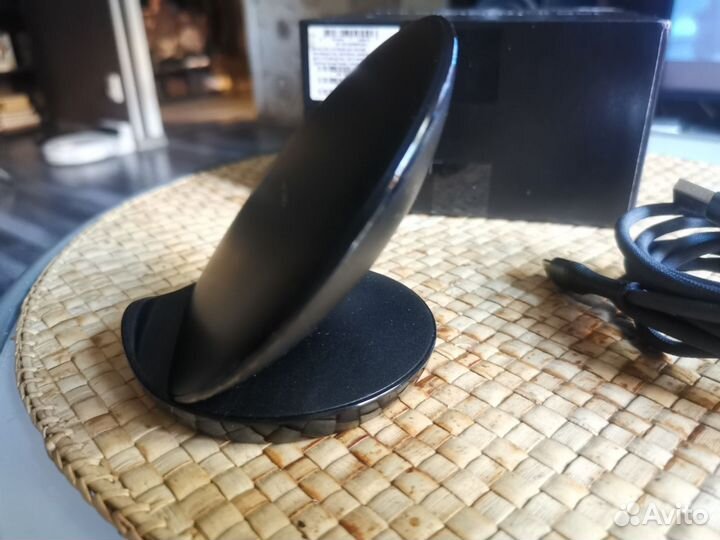 Беспроводная зарядка Samsung EP-N5100