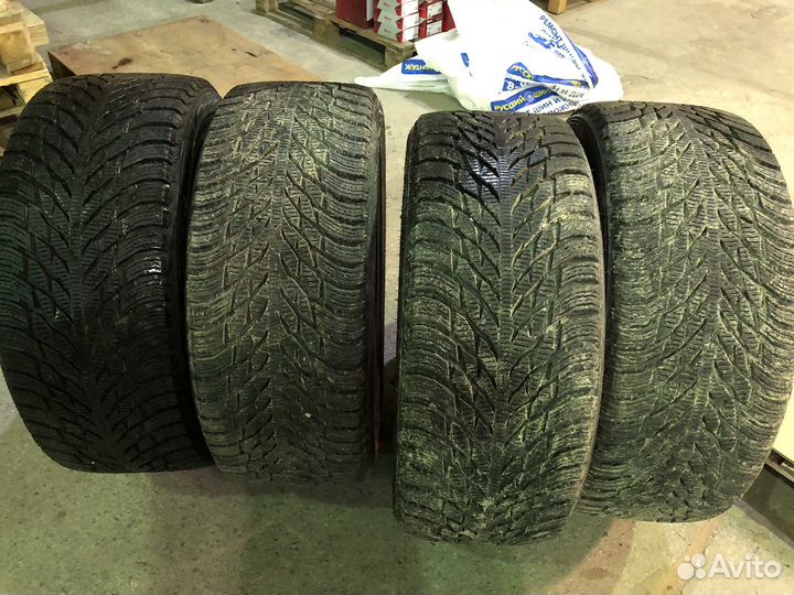 Nokian Tyres Hakkapeliitta R3 SUV 285/45 R22