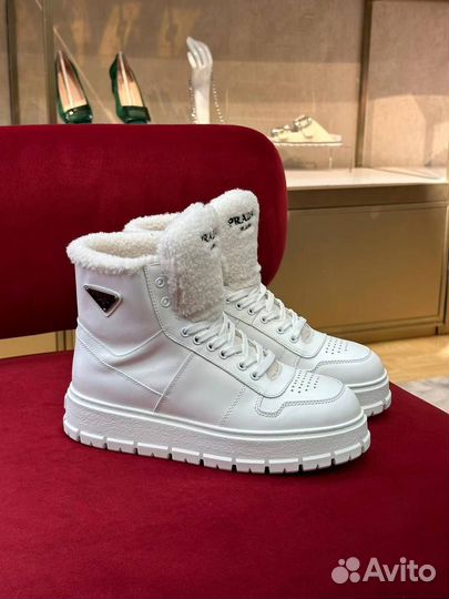 Женские ботинки prada