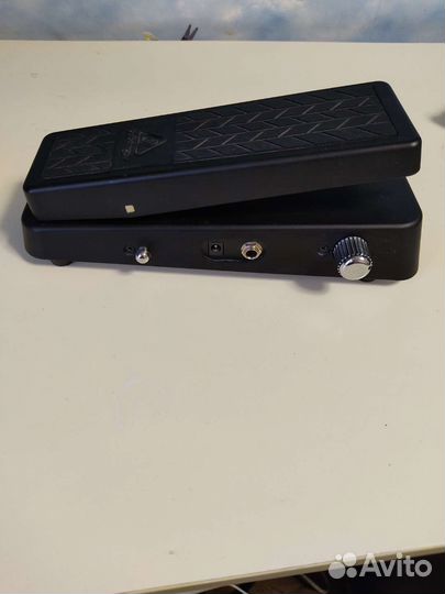 Педаль эффекта Wha-wha,музыкальная