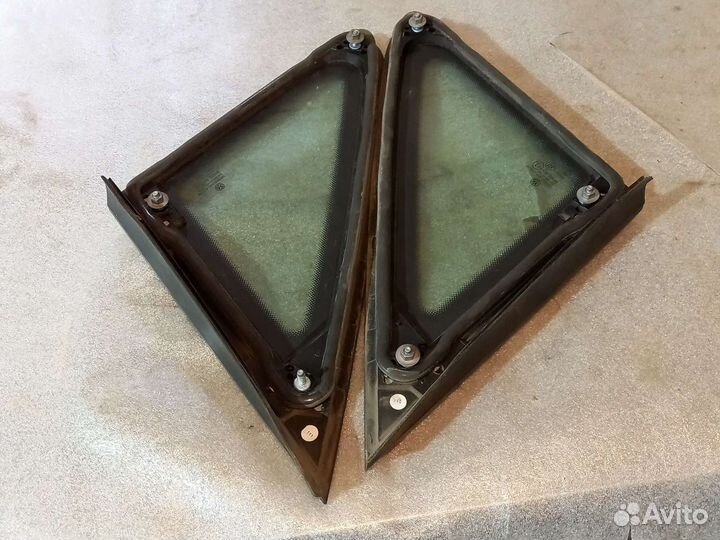 Стекло боковое переднее правое, левое VW Touran