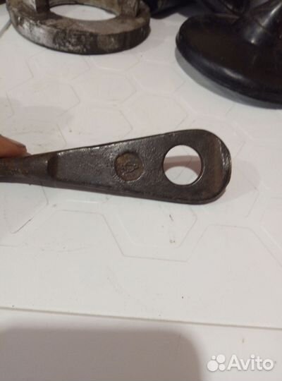 Продам отвёртку с клеймом сатурн в коллекцию