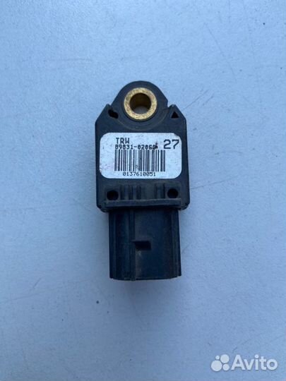 Датчик airbag Toyota Corolla 150