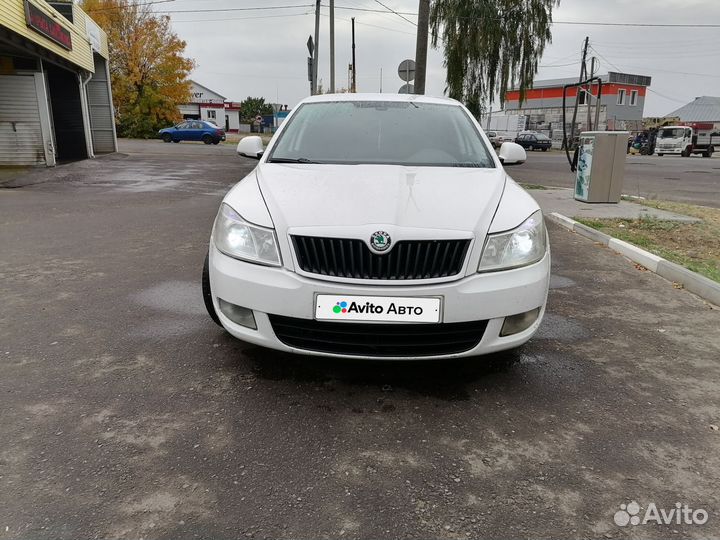 Skoda Octavia 1.8 AT, 2011, 294 320 км
