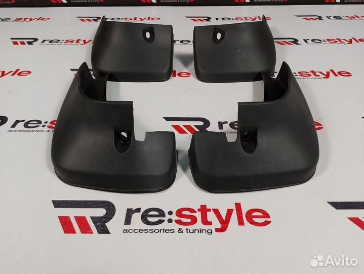 Брызговики Toyota Kluger V Черные