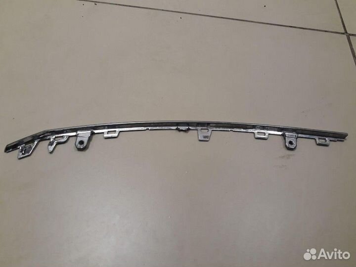 Накладка на решетку радиатора (хром)