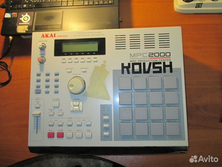 Akai MPC 2000 Classic (1999г.)
