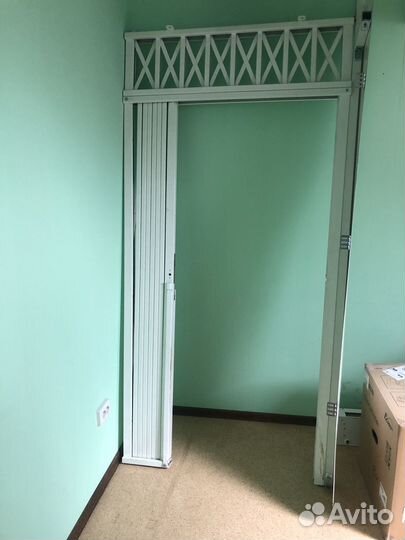 Защитная раздвижная решетка