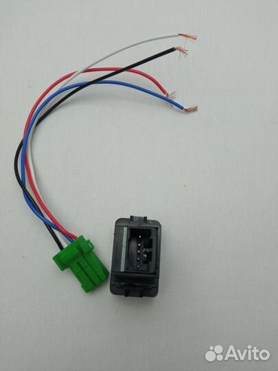 Кнопка включения и выключения туманок Nissan