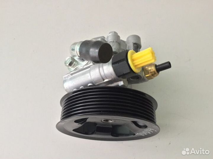 Насос гур Toyota Camry 01-11, Avensis 00-08, RAV4