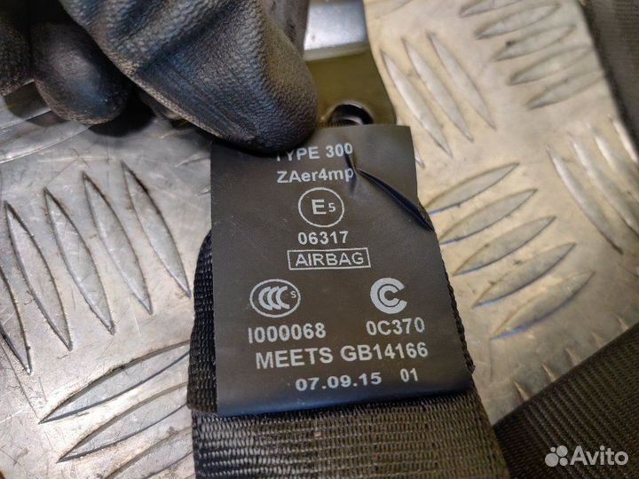 Ремень безопасности левый Jaguar F-Type X152 306PS