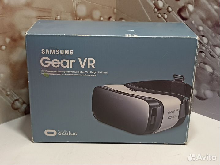 Очки для смартфона Samsung Gear VR (SM-R322)