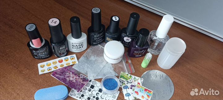 Продам гель-лаки,гель для наращивания ногтей
