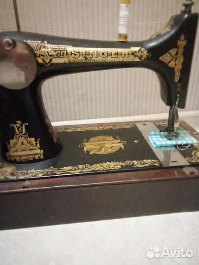 Швейная машинка зингер