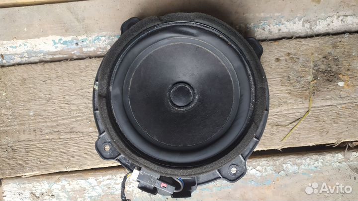 Передний правый динамик KIA Cerato 2 TD