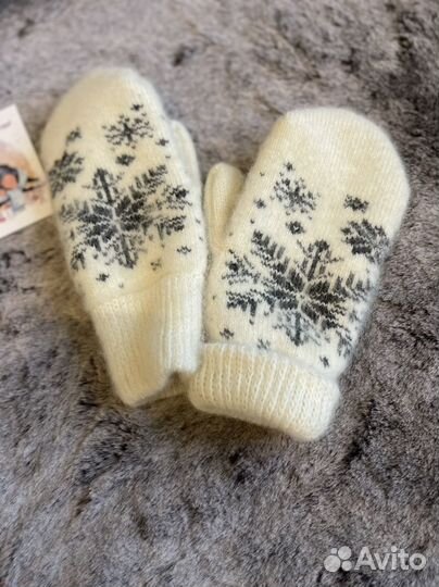 Варежки из шерсти