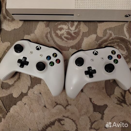 Xbox One S