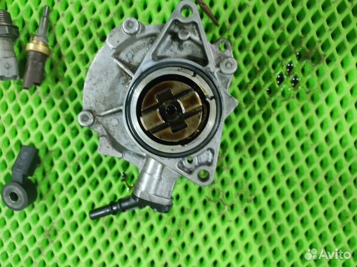 Вакуумный насос Пежо 308