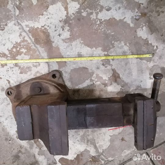 Тиски слесарные СССР