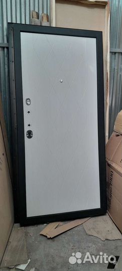 Качественная входная дверь Флагман