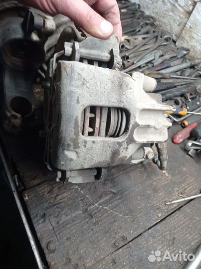 Поворотный кулак ford focus 1