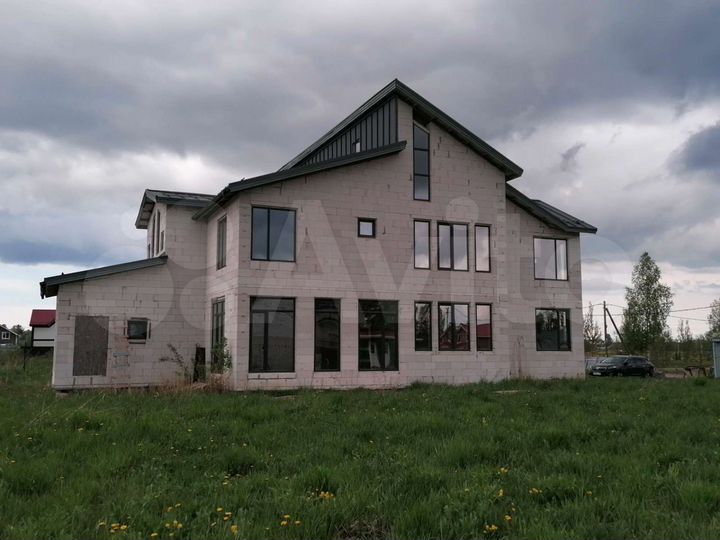 Дом 400 м² на участке 21 сот.