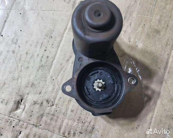 Моторчик стояночного тормоза задний Audi A4 Iv B8