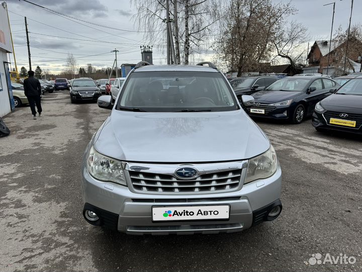 Subaru Forester 2.0 AT, 2011, 238 000 км