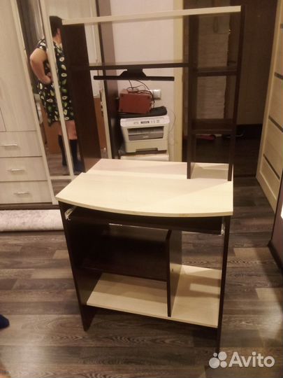 Компьютерный стол