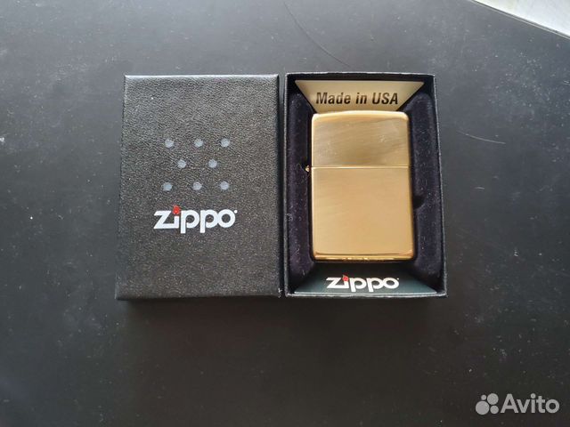 Зажигалка бензиновая Zippo в магазинах дороже 4тр