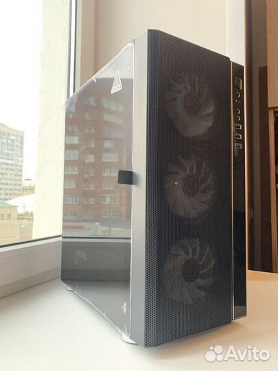 PC xeon e5 2670v3, rx 5700xt thicc III ultra