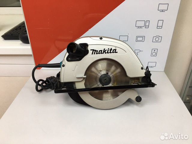 Дисковая пила Makita 5704R Л21