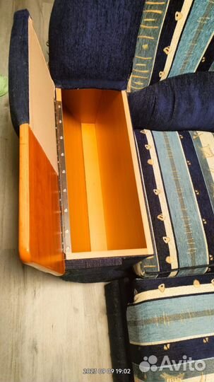 Угловой диван