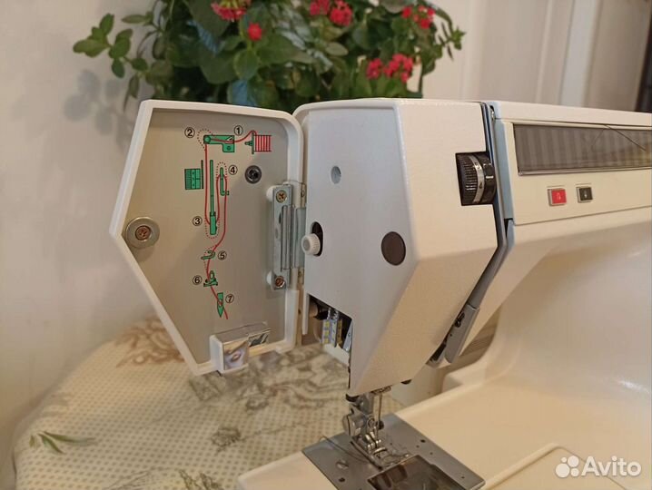 Швейная машина Janome memory craft 6000