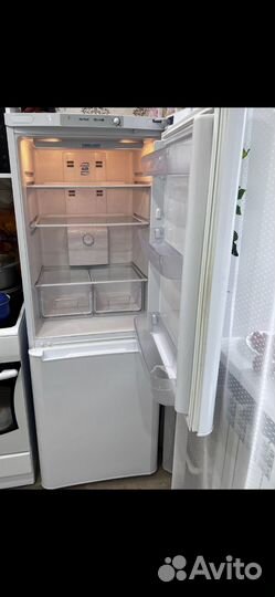 Холодильник бу indesit с системой No frost