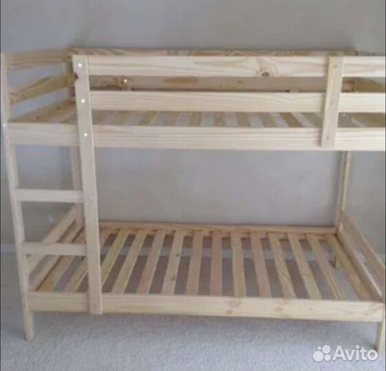 Двухъярусная кровать