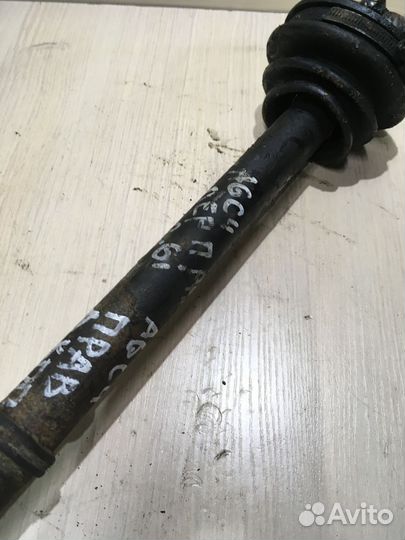 Полуось передняя правая Ауди А6 С4 2.6 АКПП