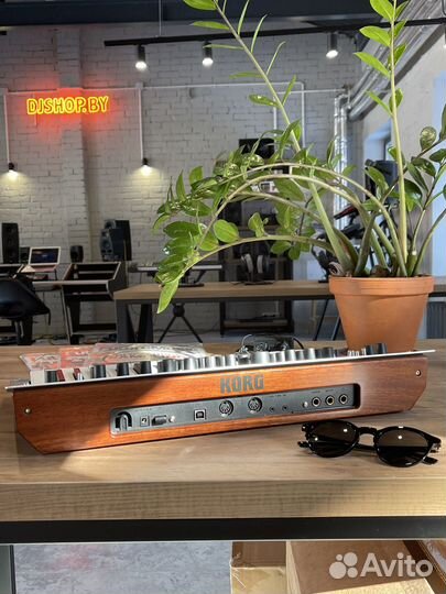 Korg Minilogue (Grade B)