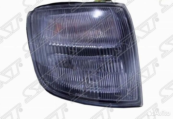 Габарит Mitsubishi Pajero 97-00 (Справа)