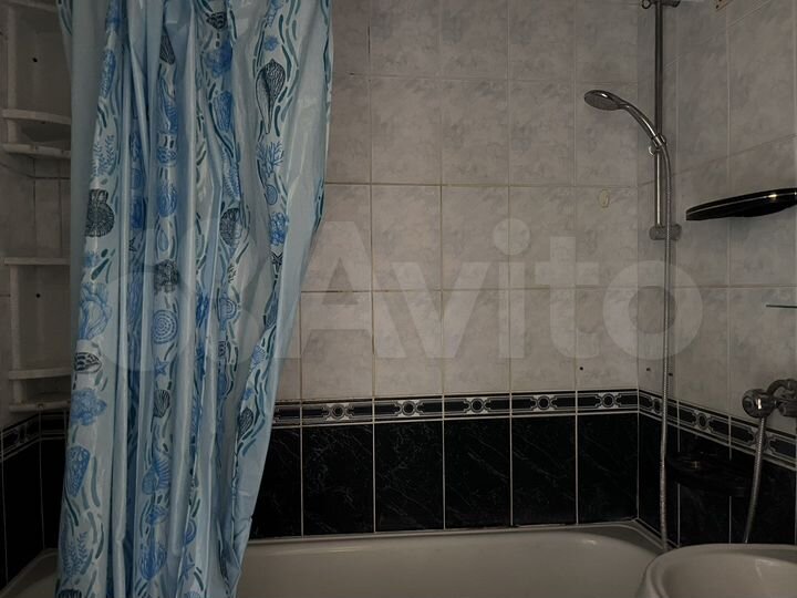 2-к. квартира, 52 м², 9/10 эт.