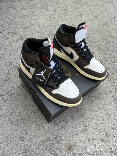 Nike Air Jordan 1 Retro High Travis Scott